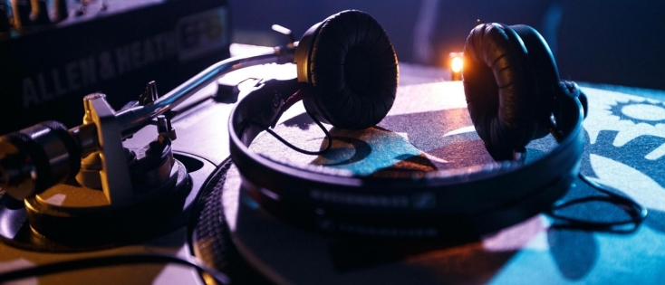 Het leukste online muziekspel: ontdek deze digitale variant van Hitster