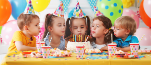 Educatief speelgoed en spellen voor een kinderverjaardag: 7 tips voor een cadeau dat echt blijft hangen