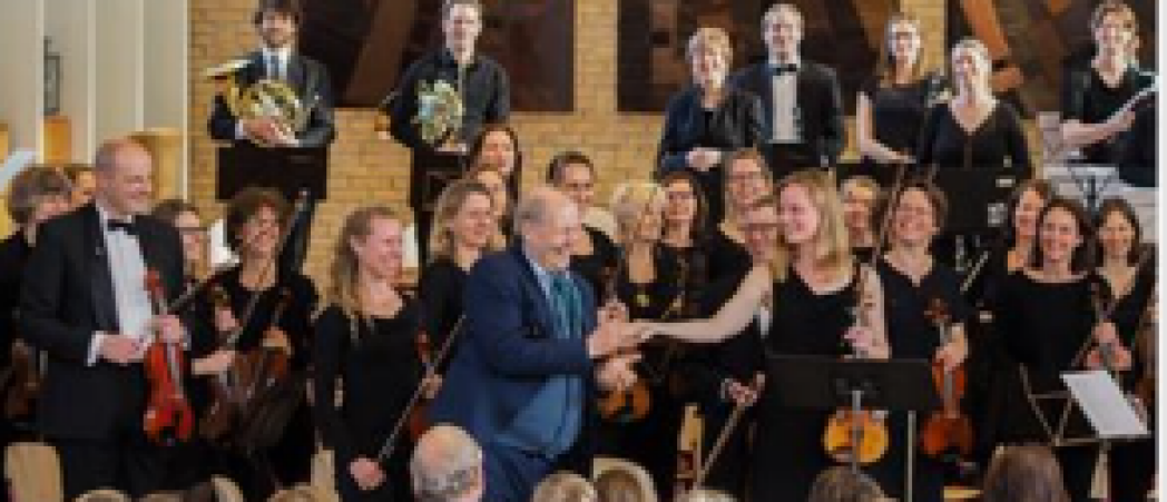 Fotoverslag kinderconcert Peter en de Wolf en Olifantje Babar Edwin als verteller