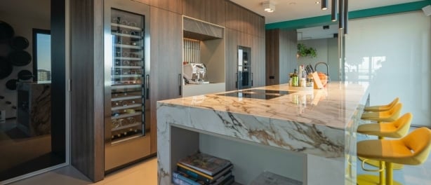 Een nieuwbouwappartement dat toch warm aanvoelt: hoe doe je dat?