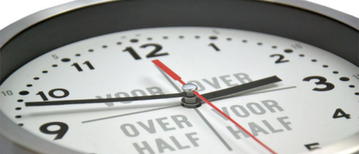 Waarom denkt mijn kind dat half vier 4:30 is?