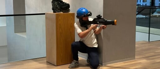 Lasergamen op kantoor met precisie en professionaliteit