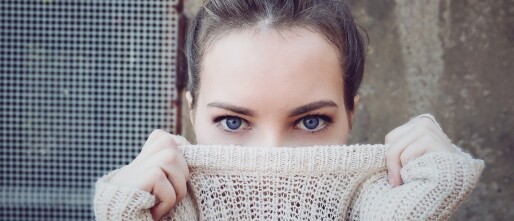 Voel je je onzichtbaar in relaties? Dit is waarom (en hoe je het oplost)