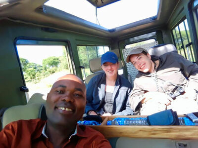 Een safari door Tanzania met een rolstoel? Het kan! Reisorganisatie OnsKenia is gespecialiseerd in reizen voor mindervaliden naar Oost-Afrika. Vakanties naar Kenia, Tanzania en Oeganda voor eenieder met een verstandelijke of lichamelijke beperking.