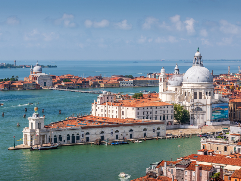 Venetië met de monding van het Canal Grande