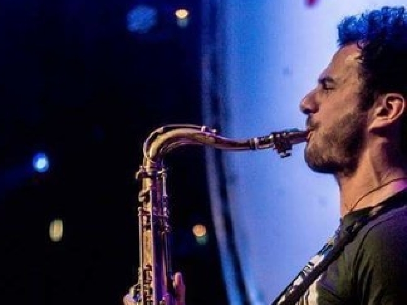 Saxofonist Alessandro live