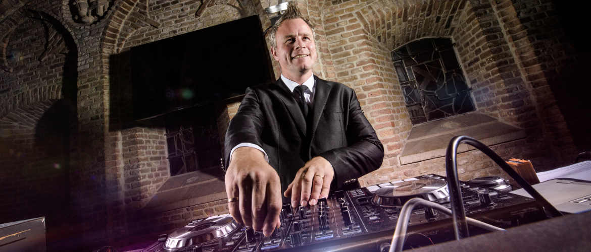 12 Tips voor het vinden van de juiste dj