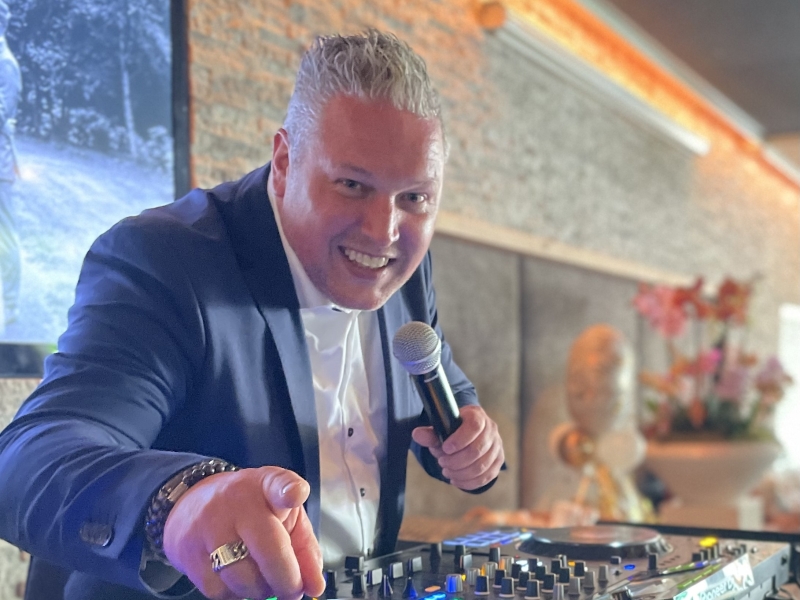 Allround Feest DJ Stefan bruiloft DJ, DJ bedrijfsfeest en DJ verjaardag
