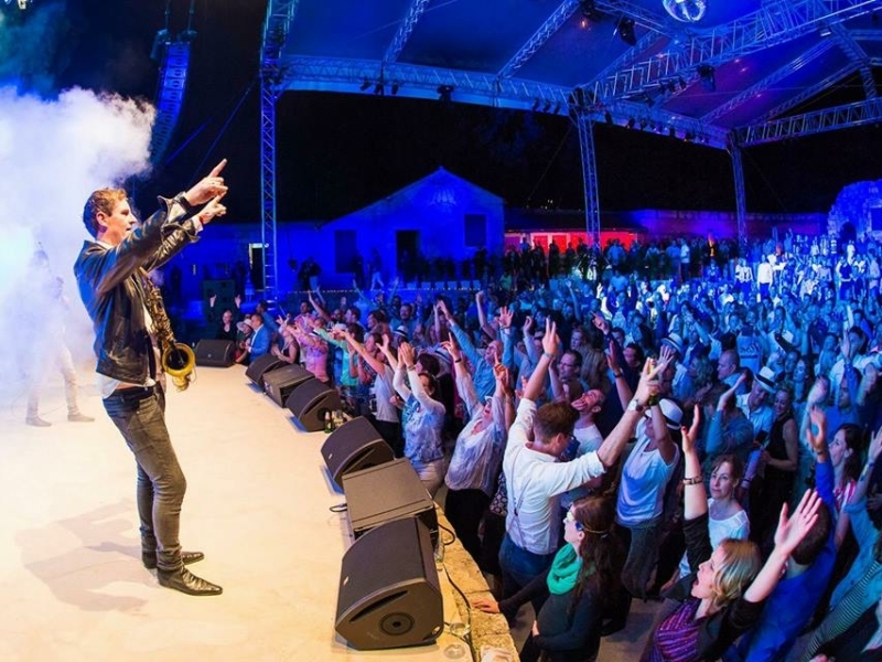 Allround Saxofonist Machiel boeken voor openbaar of besloten feest, event of evenement