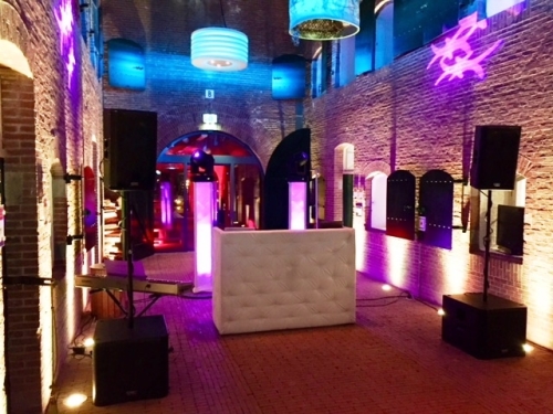 DJ huren in Herwijnen Geofort voor bruiloft, verjaardag of bedrijfsfeest