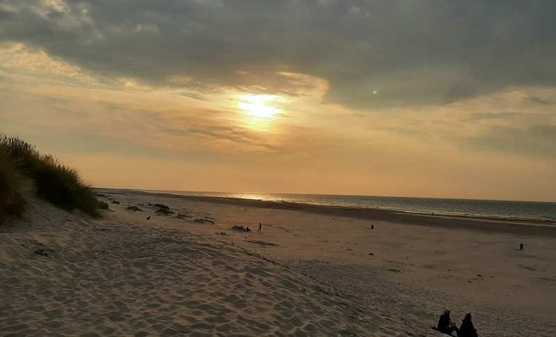 ameland-vakanties-zonsondergang-nes-strand