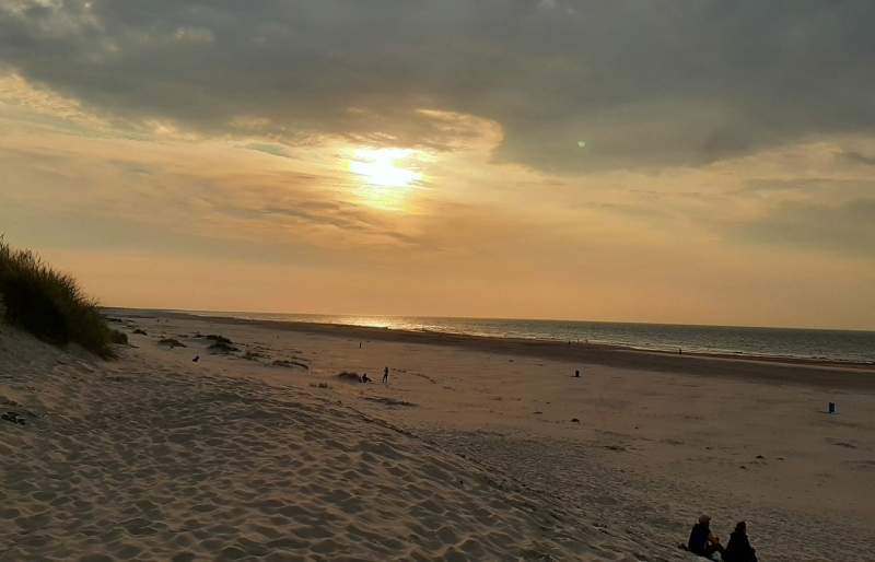 ameland-vakanties-zonsondergang-nes-strand ameland-vakanties-zonsondergang-nes-strand