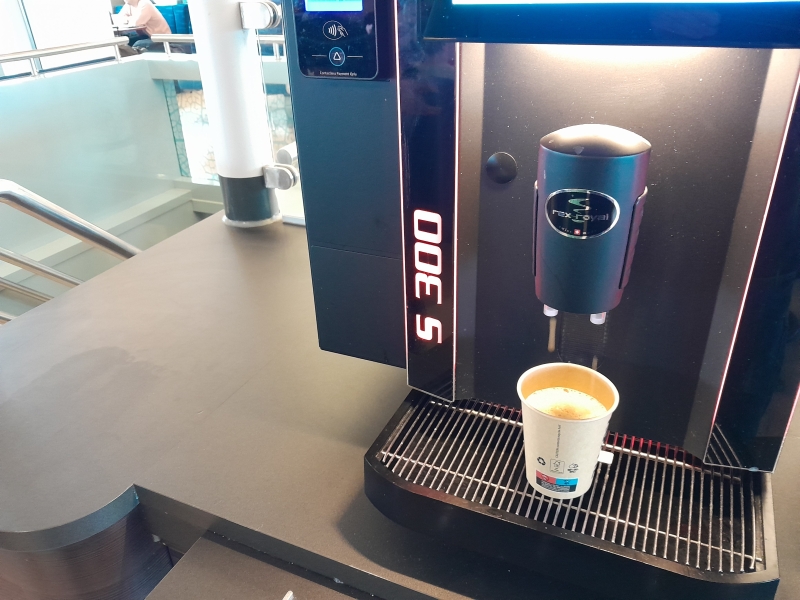 boot-ameland-koffie-aan-boord