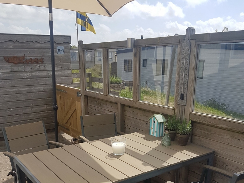 chalet-simmerwille-op-ameland-terras