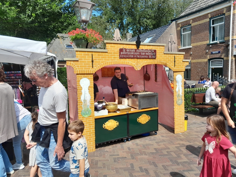 markt-ameland-poffertjeskraam