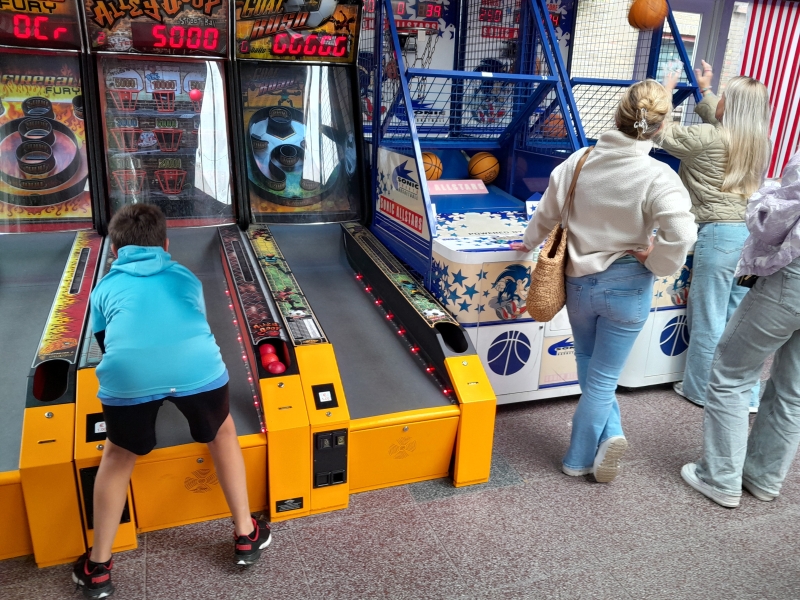 vakantie-ameland-met-kinderen-amusementshal