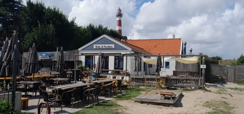 vakantie-ameland-met-kinderen-pannekoekenrestaurant-onder-de-vuurtoren vakantie-ameland-met-kinderen-pannekoekenrestaurant-onder-de-vuurtoren