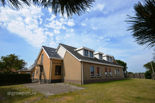 vakantiehuis-hollum-42-personen