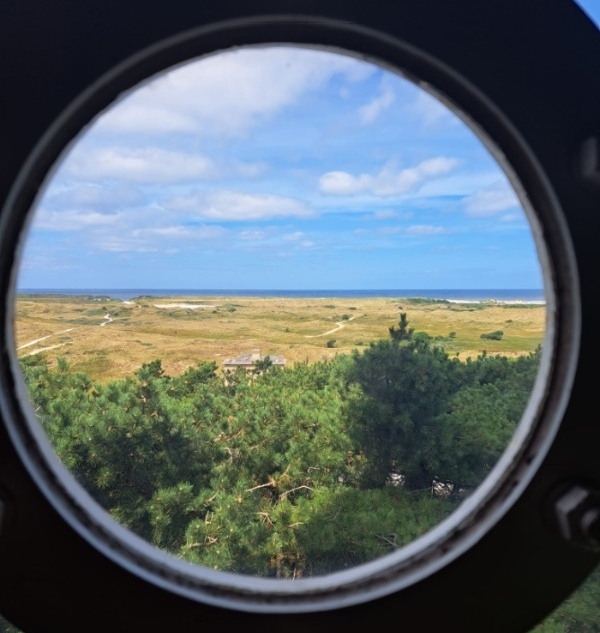 vuurtoren-van-ameland-uitzicht-raampje vuurtoren-van-ameland-uitzicht-raampje
