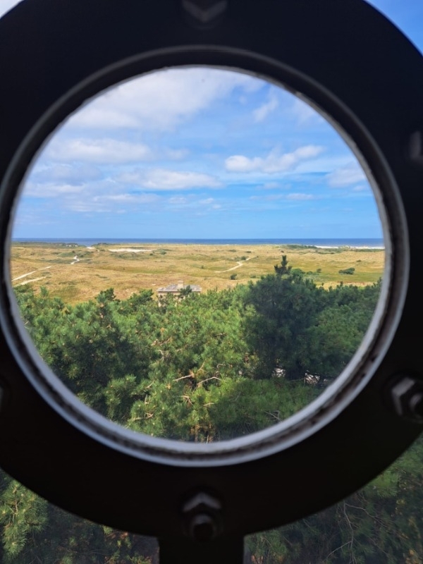 vuurtoren-van-ameland-uitzicht-raampje