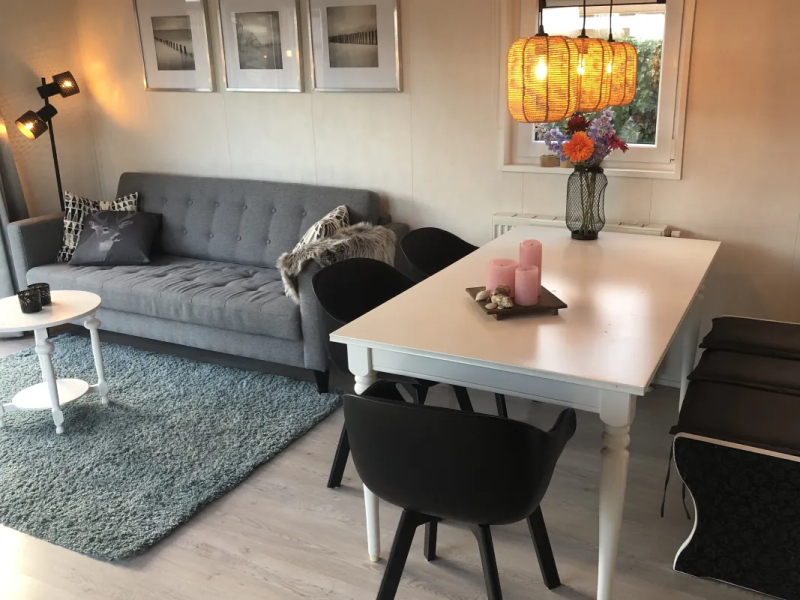 chalet-in-buren-zeekraal-woongedeelte