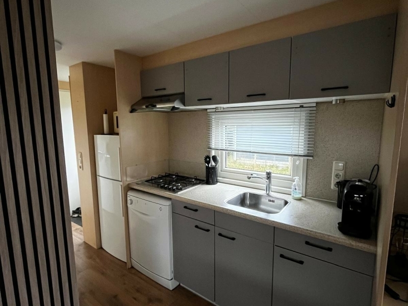 chalet-in-hollum-in-daaldersk-plakje-keuken