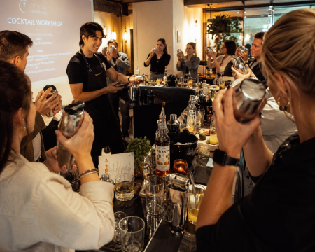 Cocktail Workshop van Amsterdam Cocktail Workshops in actie