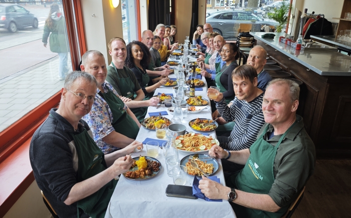 Teambuilding teamuitje Indonesische kookworkshop Amsterdam Cooking Workshops