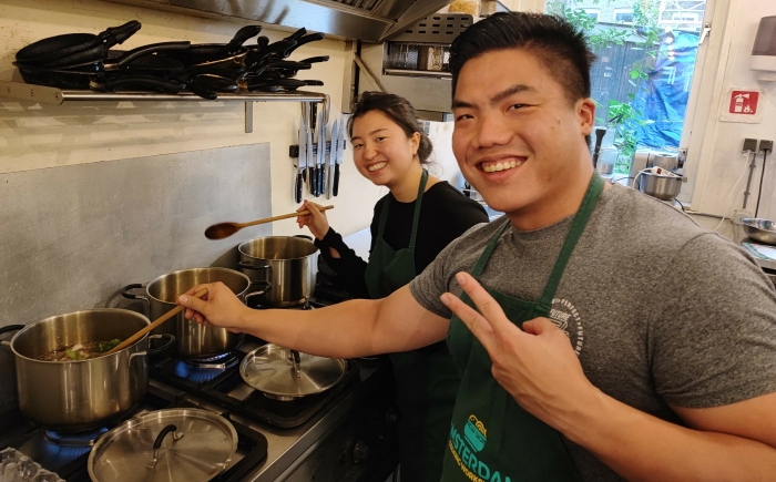 Teambuilding teamuitje Vietnamese kookworkshop Amsterdam Cooking Workshops