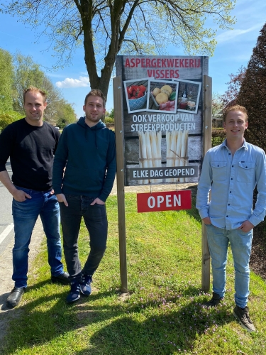 Aspergekwekerij Vissers Niels, Nick en Tim vissers
