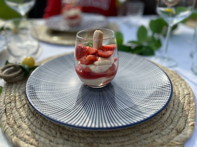 aardbeien dessert aspergediner in de alphense velden