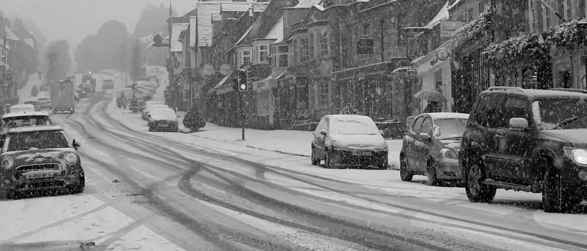 Klimatologische bergen Fondsen welvaart Een anti-ijsdeken, voorruitfolie of ijsdek nodig voor jouw auto?