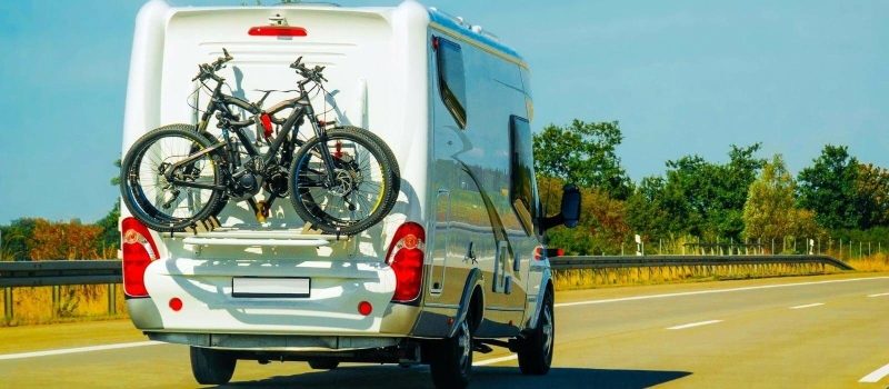 Waar kun je een fietsendrager laten plaatsen op de camper?
