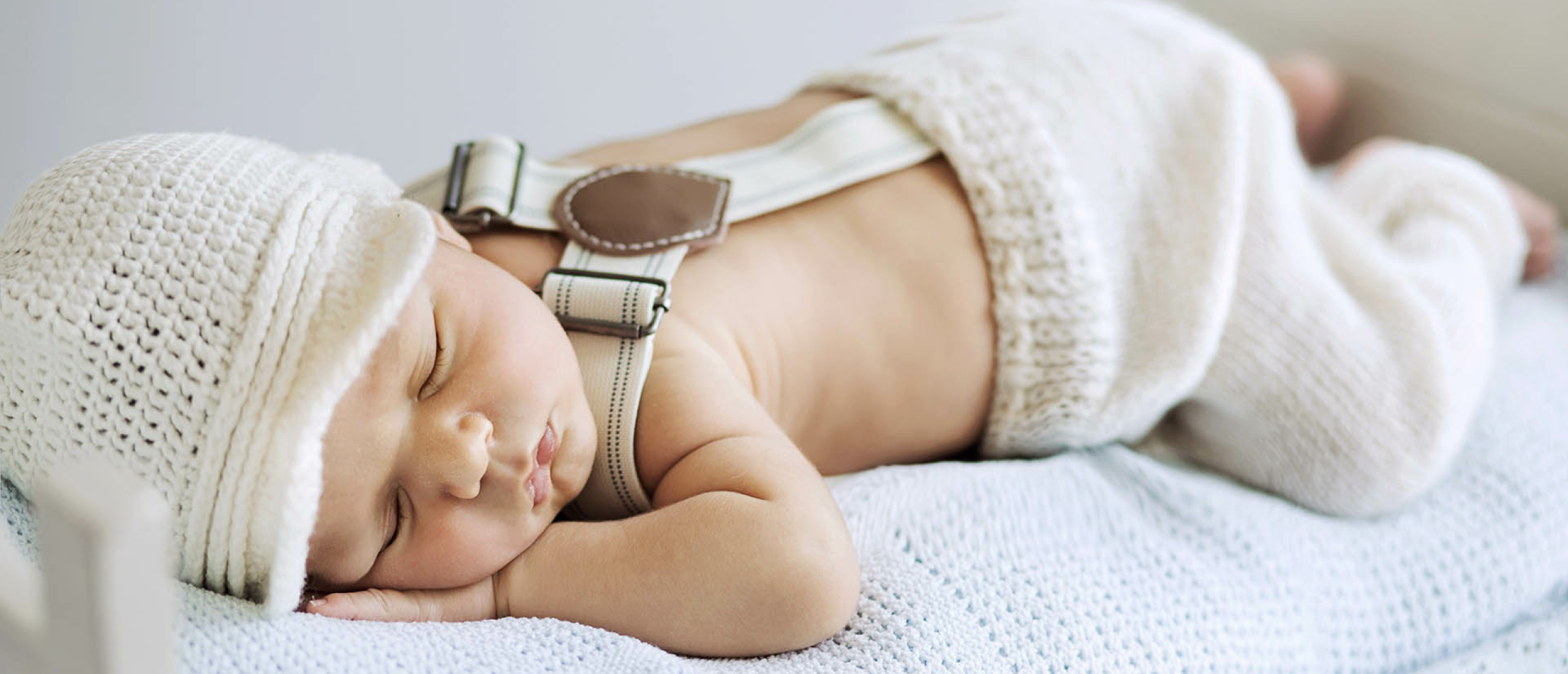 Wat kun je doen als je baby onrustig slaapt
