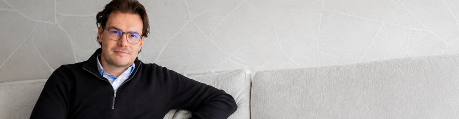 Bas Bakker gezondheidscoach Bas Bakker, gezondheidscoach bij BASis Gezond, helpt mensen gezonder leven door voeding, water en supplementen