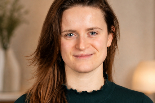 Iris Savonije docent Bellein Academie lichaamswerk therapie hechtingstherapie core trauma hechting