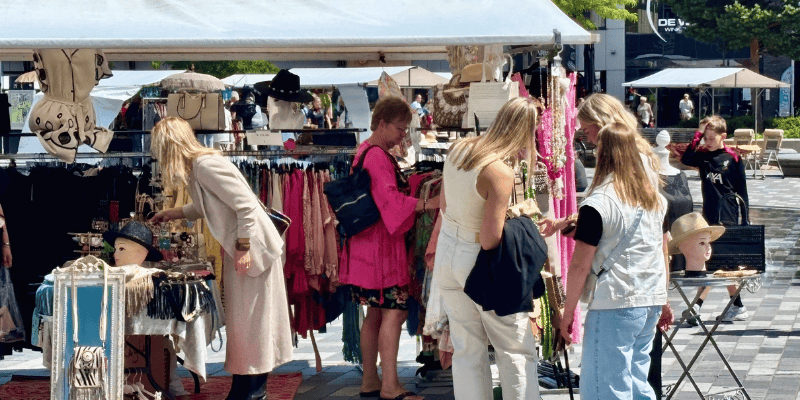 Ibizamarkt Emmen bed and breakfast bedstay op 8