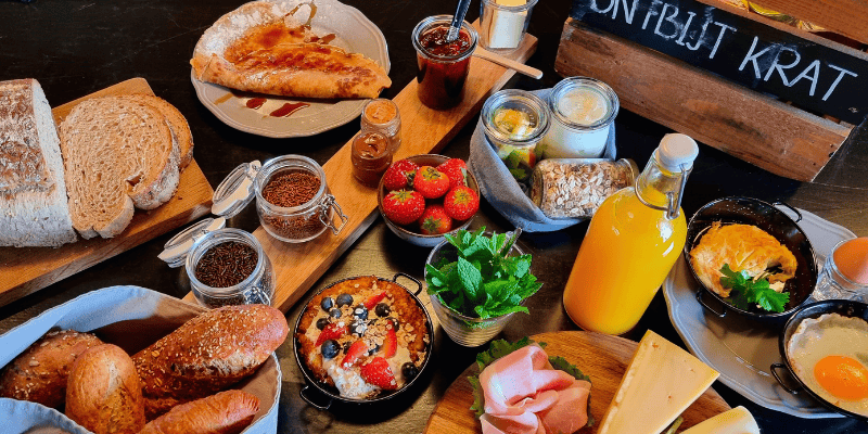 Lokaal ontbijt bij Bed and breakfast bedstay op 8