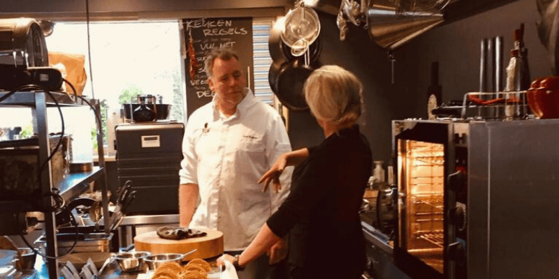 Chef kok Ron Blaauw bij Bedstay op 8