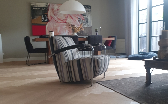 Eiken Crema 1.4 visgraat Bauwwerk grote visgraat eiken 1.4 formpark crema