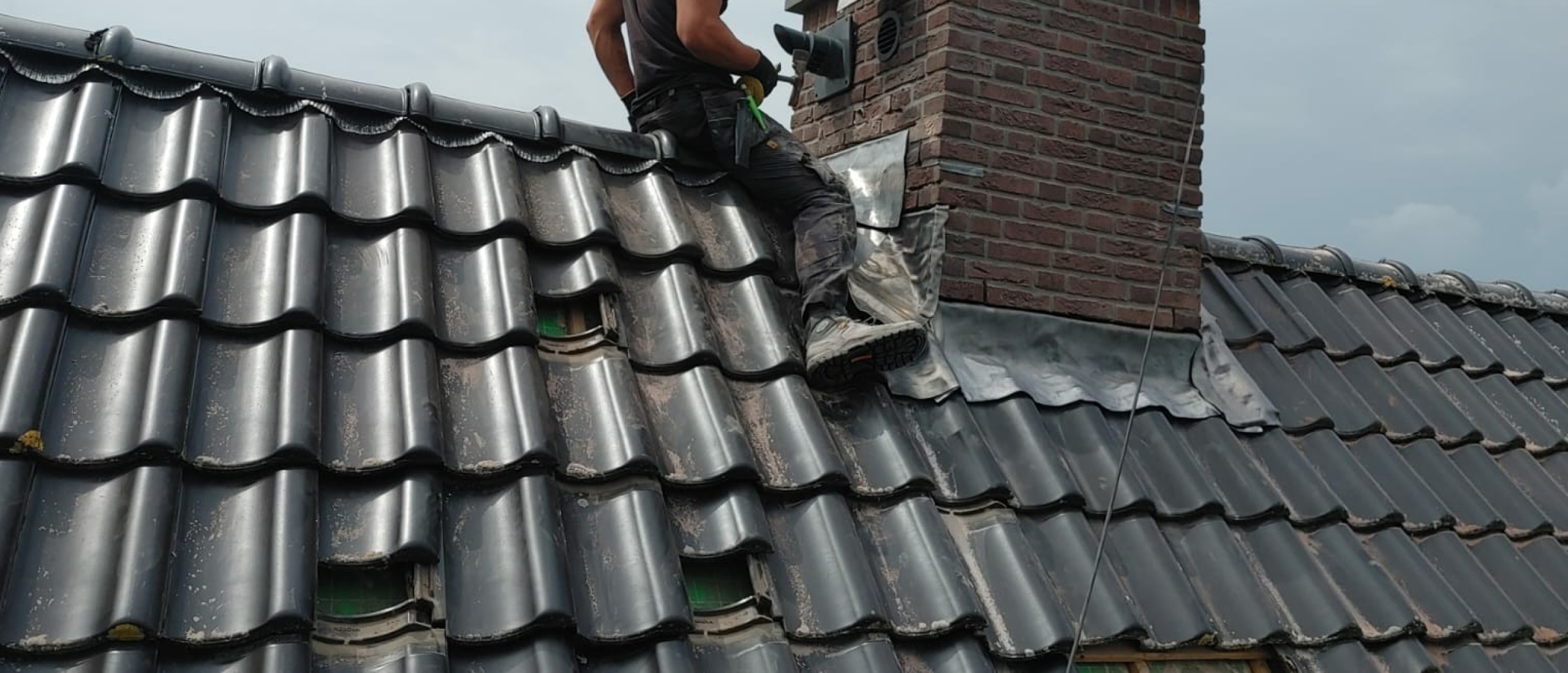 Nieuw dak en ventilatiesysteem afstemmen: hoe zorg je voor een optimaal binnenklimaat en energie-efficiëntie?