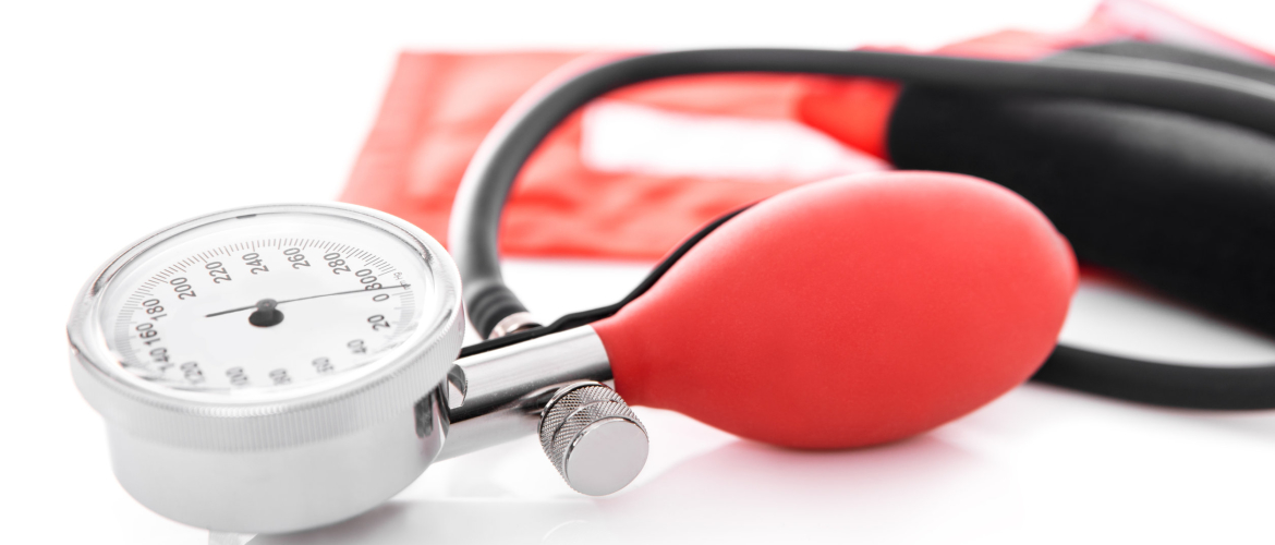 Kun je een hoge bloeddruk krijgen door de overgang?