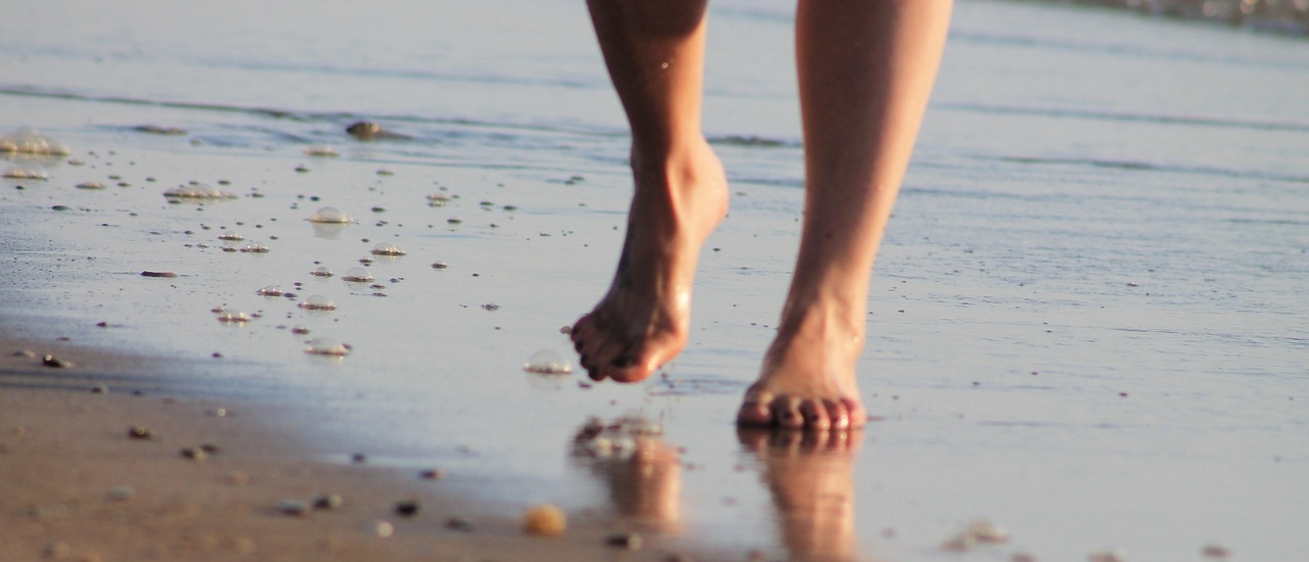 op blote voeten lopen gezond