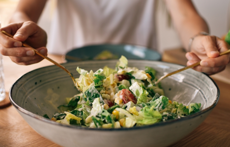 gekookte aardappel in de salade