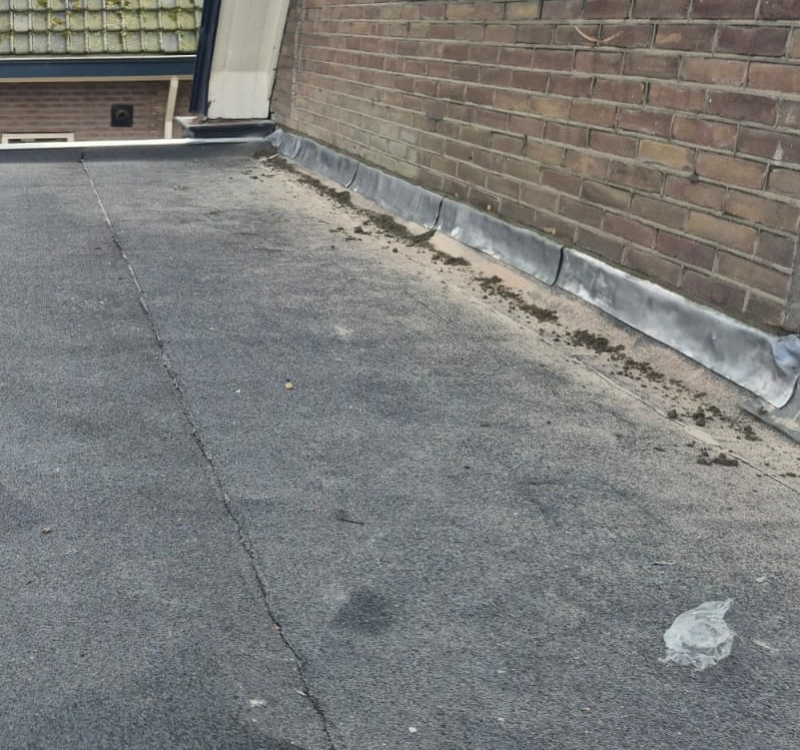 Lood in de gevel aanbrengen