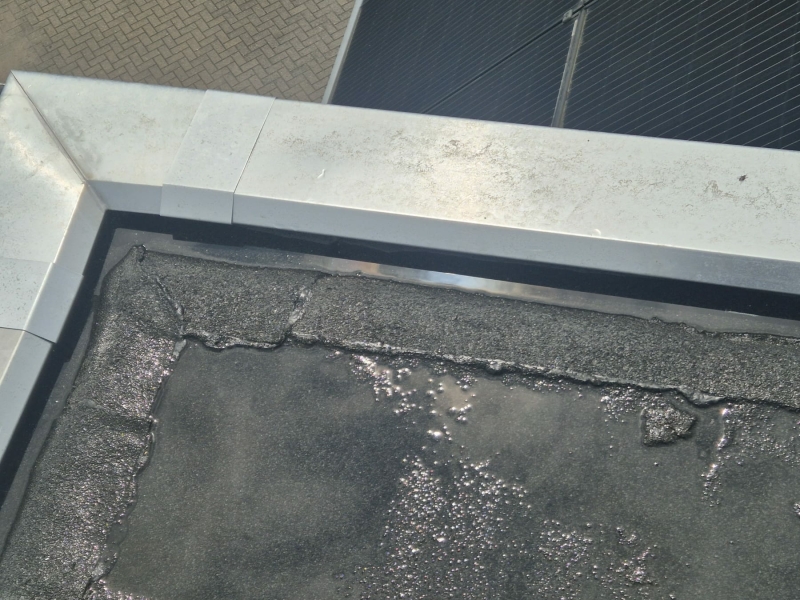 Bitumen dak voor inspectie