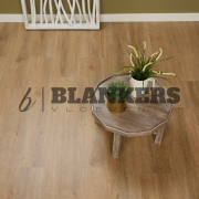 Sfeerfoto van pure oak click PVC vloer