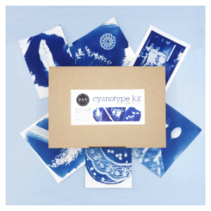 diy-cyanotype-kit-analoge-fotografie-blauw-creatieve-cadeaus-om-te-geven
