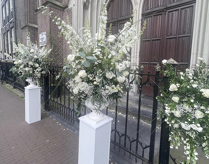 classic wedding pillars