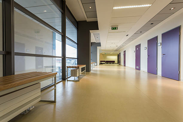 Linoleum vloer reinigen met microvezelmop – BLV Reinigingssystemen